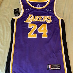 Kobe Bryant Basketball Jersey M / 48 Lakers Purple